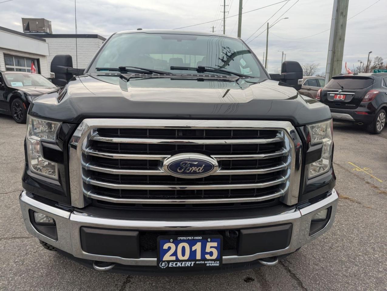 2015 Ford F-150 XLT CREW CAB XTR WITH 5.0L COYOTE V8!! Photo