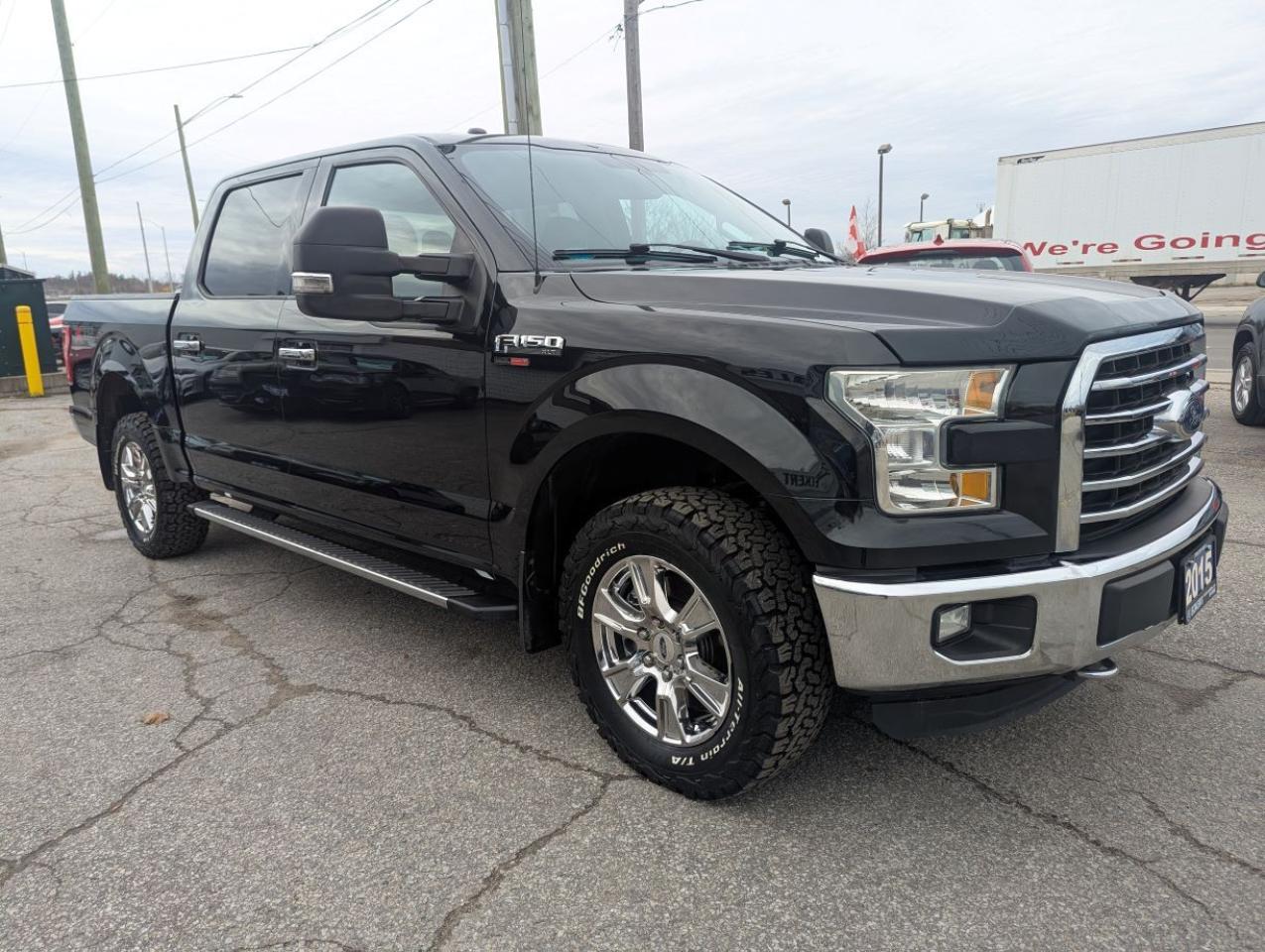 2015 Ford F-150 XLT CREW CAB XTR WITH 5.0L COYOTE V8!! Photo3