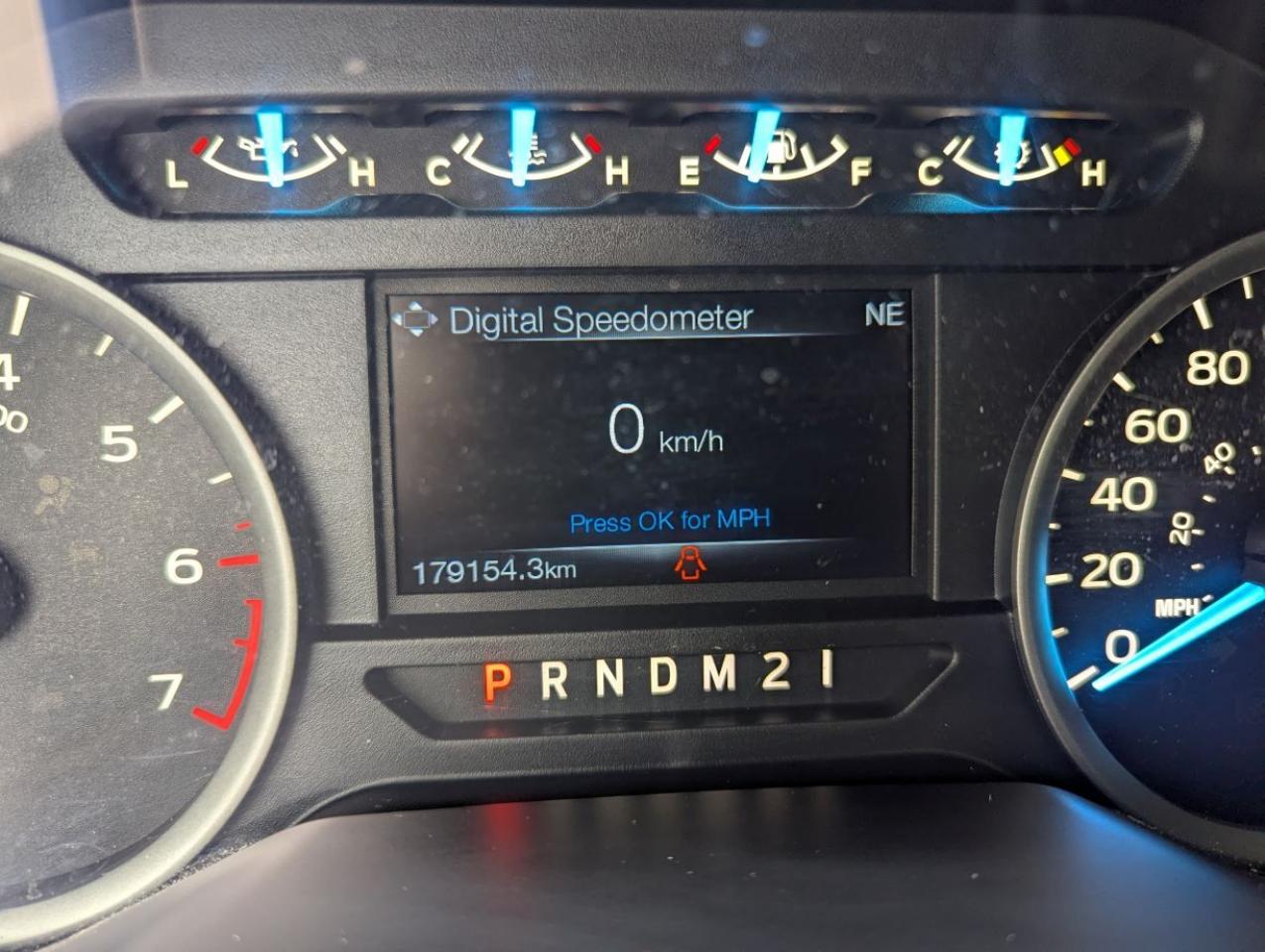 2015 Ford F-150 XLT CREW CAB XTR WITH 5.0L COYOTE V8!! Photo