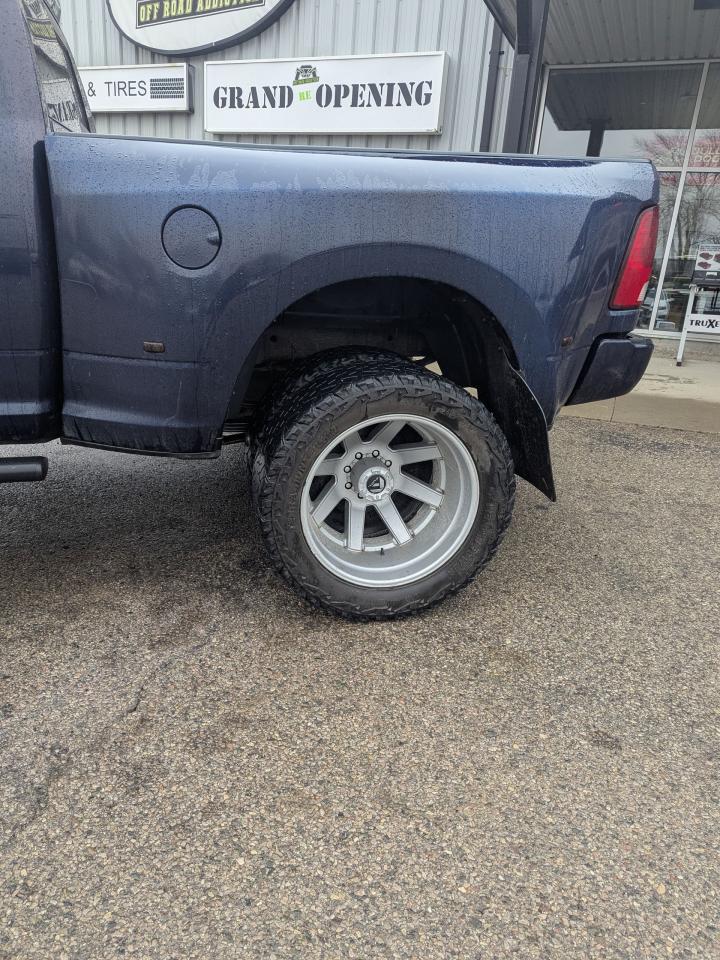 2018 RAM 3500 SLT Photo