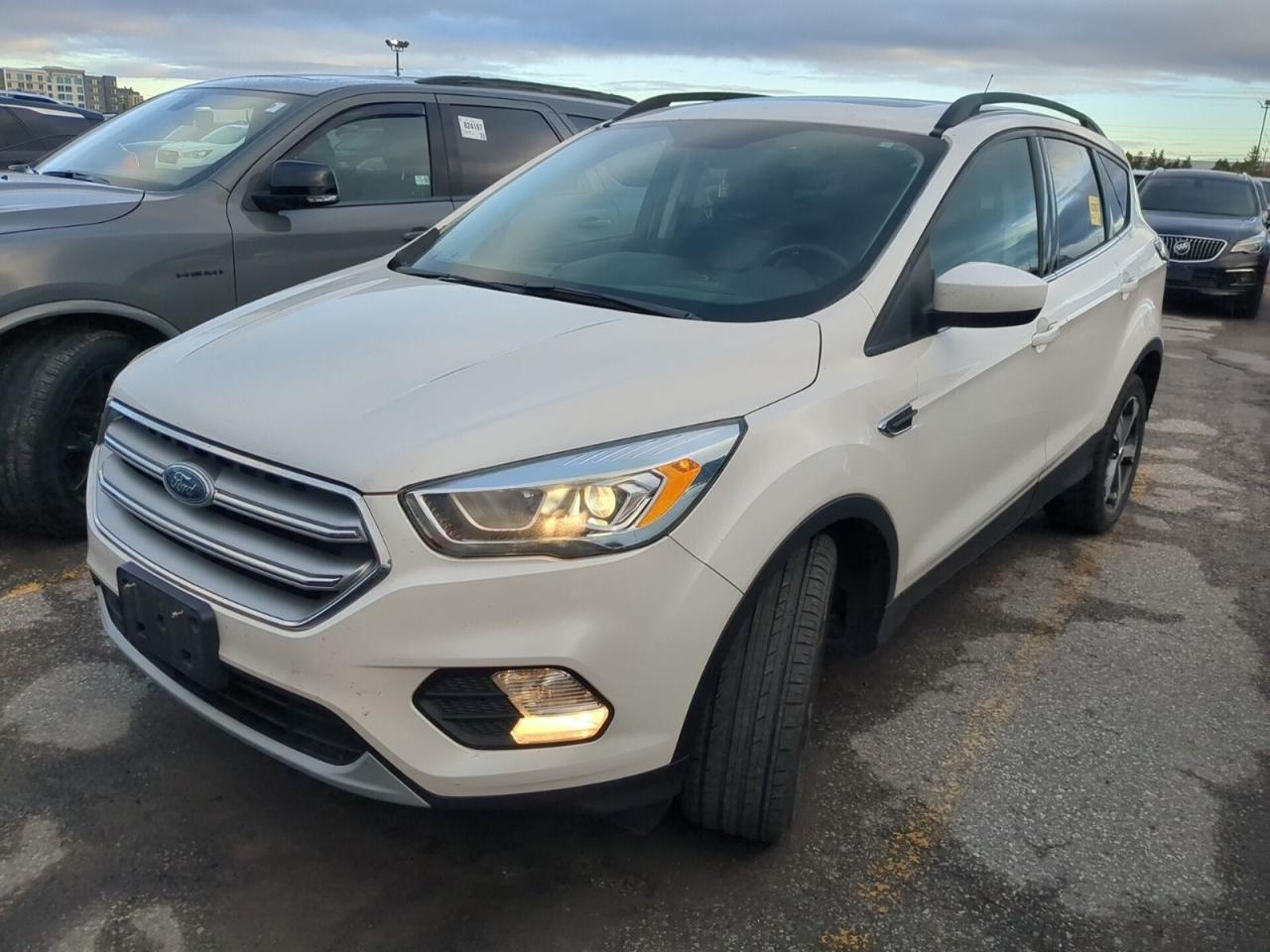 2017 Ford Escape FWD 4dr SE Photo0