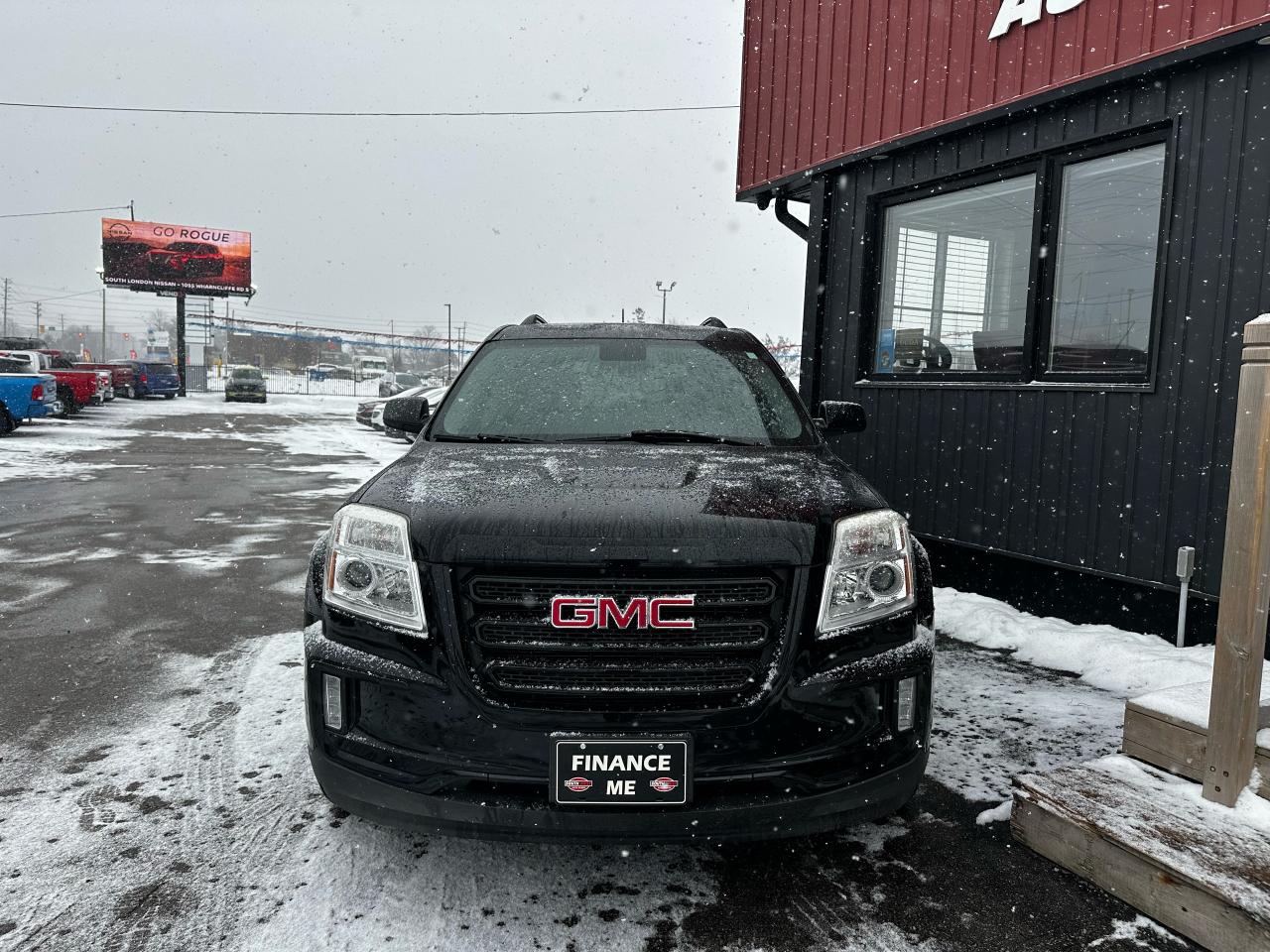 2017 GMC Terrain FWD 4DR SLE W/SLE-2 Photo2