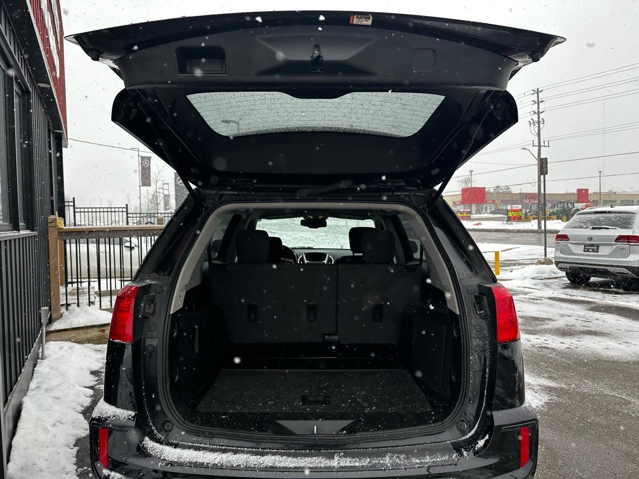 2017 GMC Terrain FWD 4DR SLE W/SLE-2 Photo