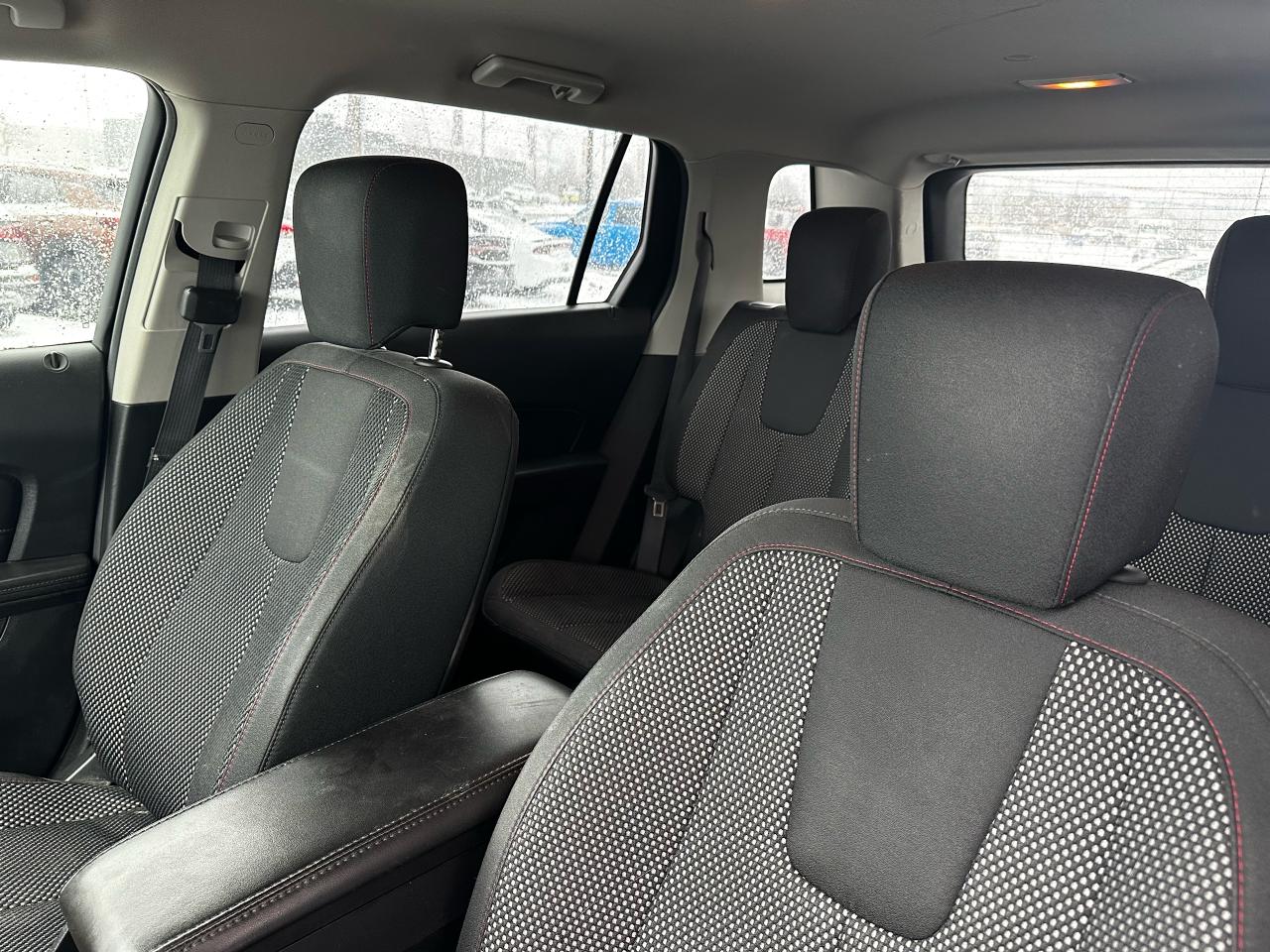 2017 GMC Terrain FWD 4DR SLE W/SLE-2 Photo