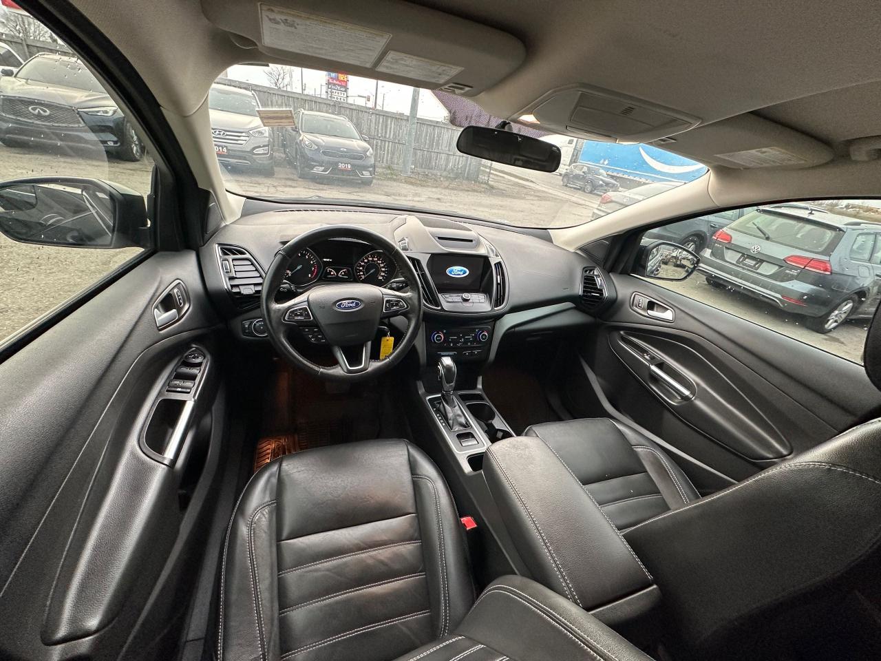 2018 Ford Escape SEL - Photo #15