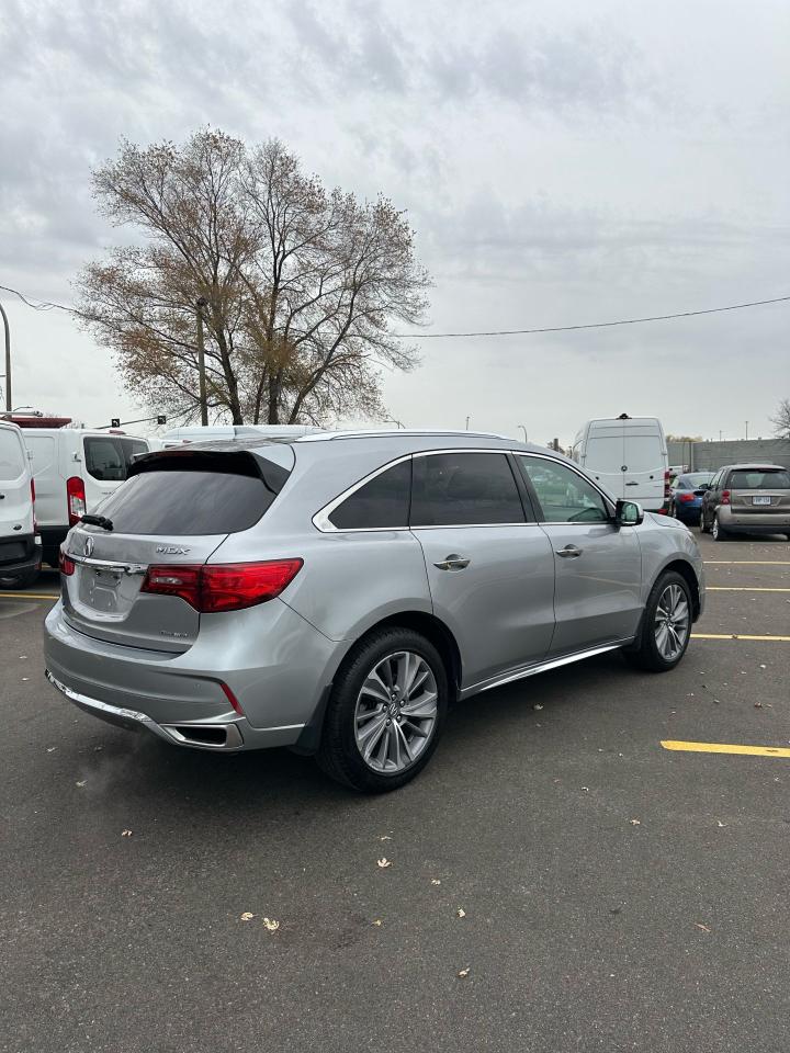 2017 Acura MDX Elite 6 Passenger Pkg Photo4