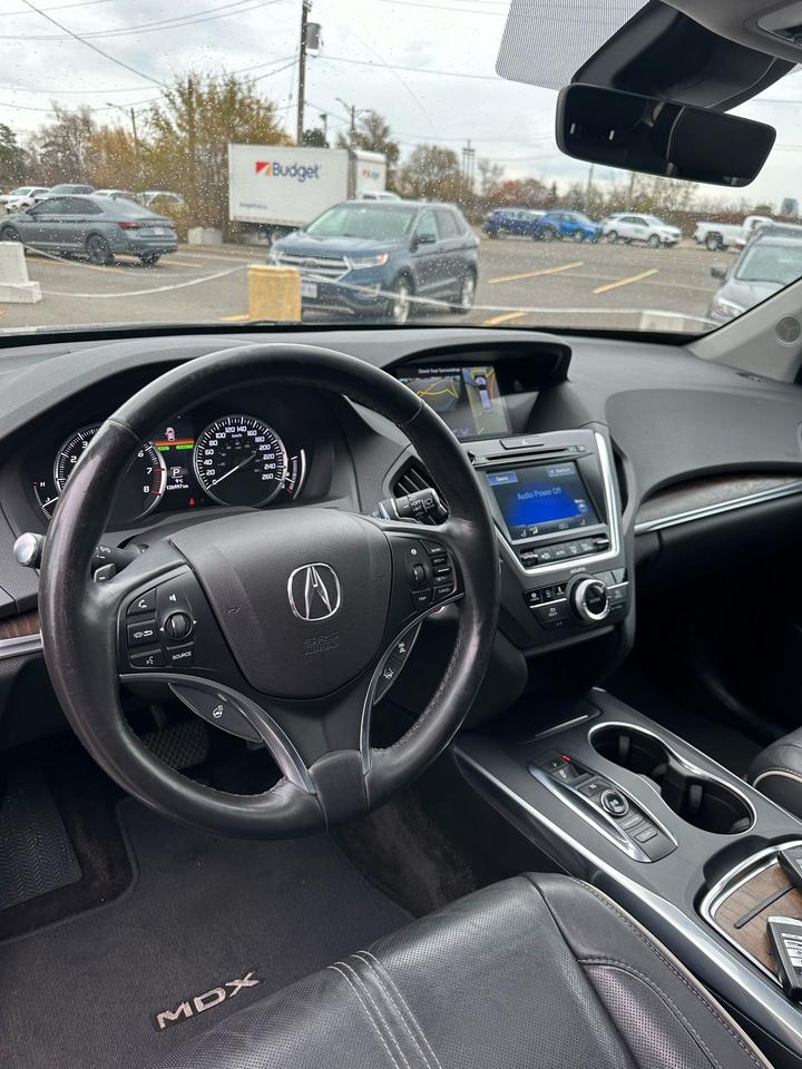2017 Acura MDX Elite 6 Passenger Pkg Photo