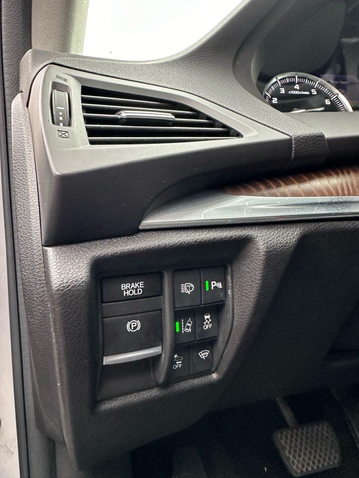 2017 Acura MDX Elite 6 Passenger Pkg - Photo #16