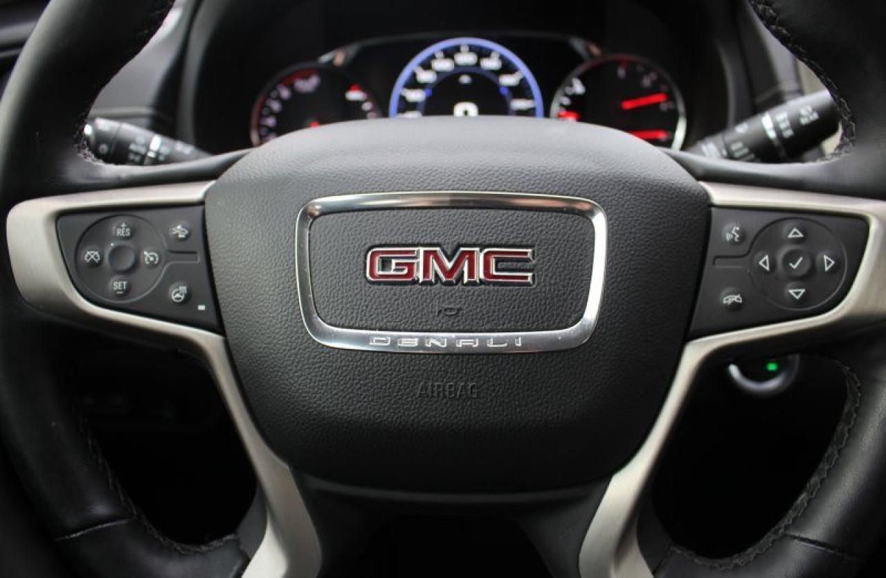 2024 GMC Terrain Denali*Low Ks*AWD*Heated Leather*Moon Roof*CarPlay Photo