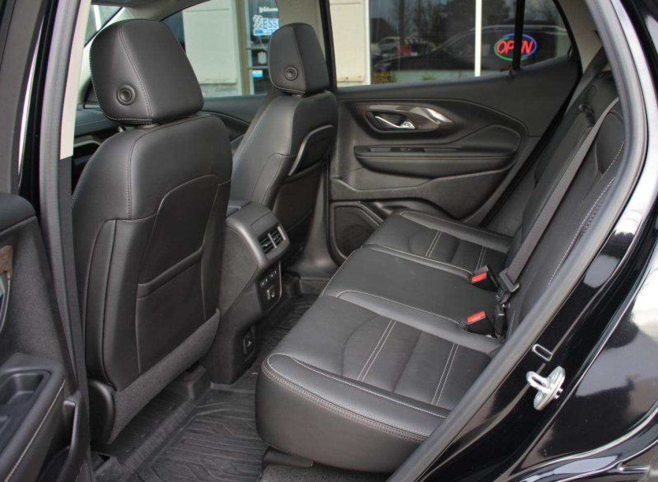 2024 GMC Terrain Denali*Low Ks*AWD*Heated Leather*Moon Roof*CarPlay Photo