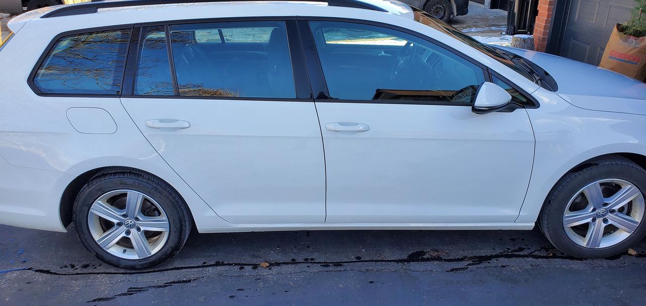 2019 Volkswagen Golf SportWagen Comfortline Photo