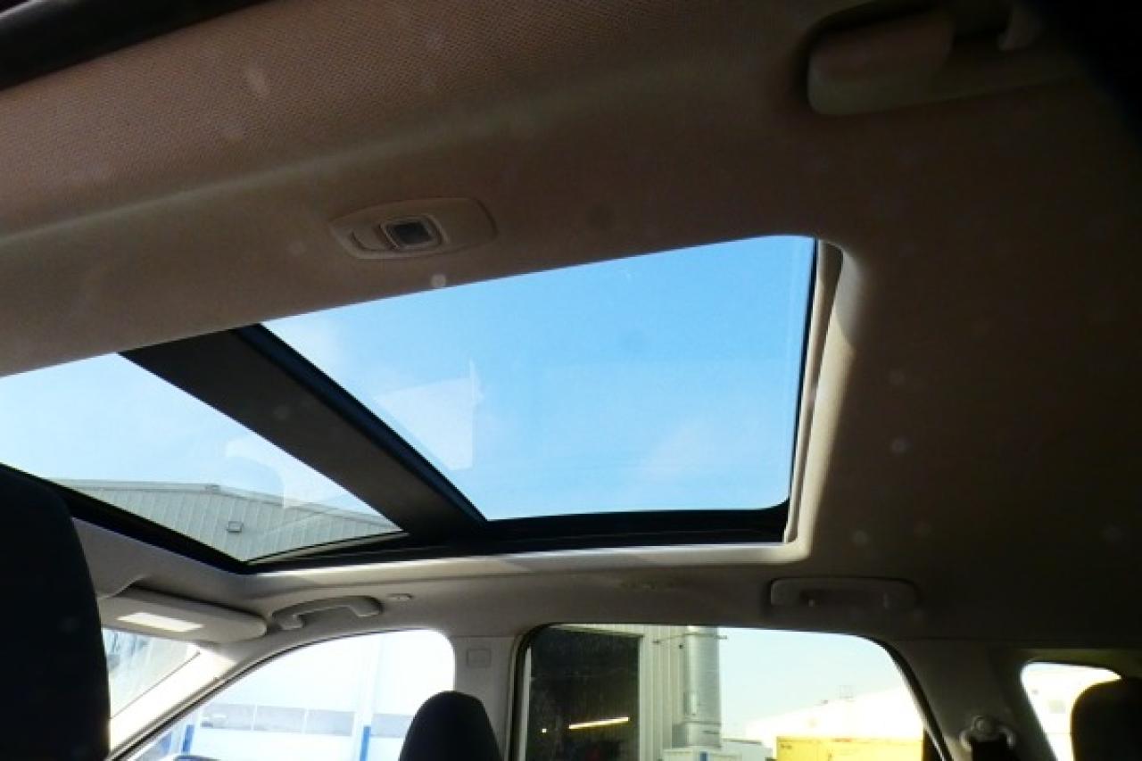 2024 Nissan Rogue SV AWD w/Moonroof, Htd cloth, BUC - Photo #17