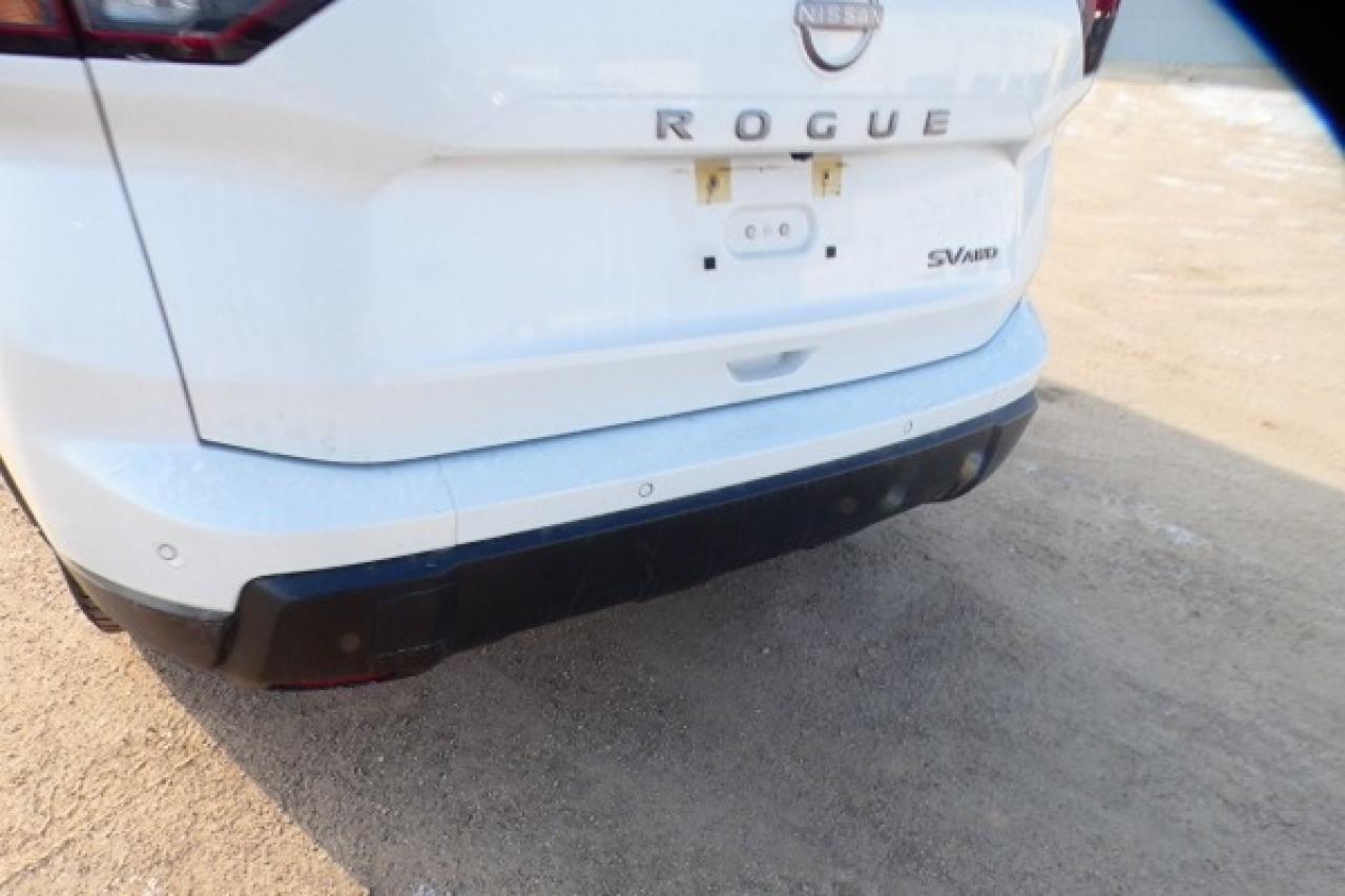 2024 Nissan Rogue SV AWD w/Moonroof, Htd cloth, BUC - Photo #31