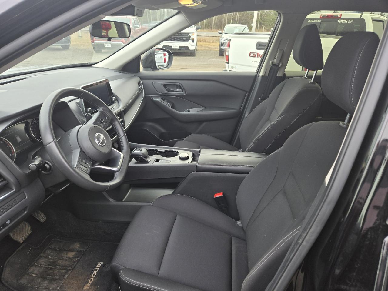 2024 Nissan Rogue S Photo