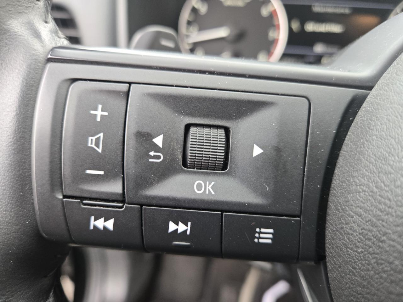 2024 Nissan Rogue S Photo