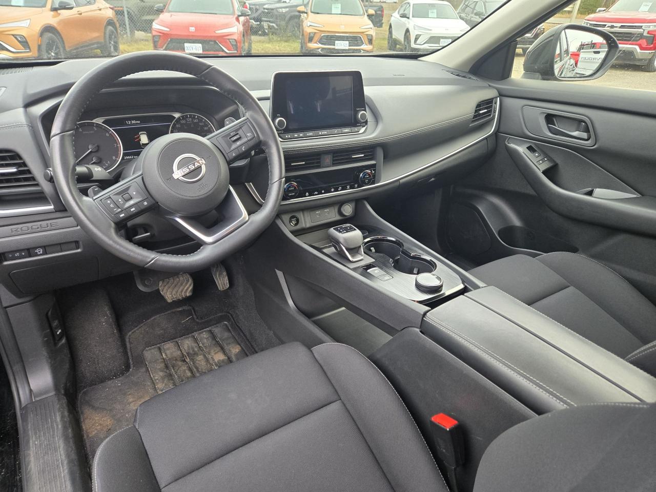 2024 Nissan Rogue S Photo