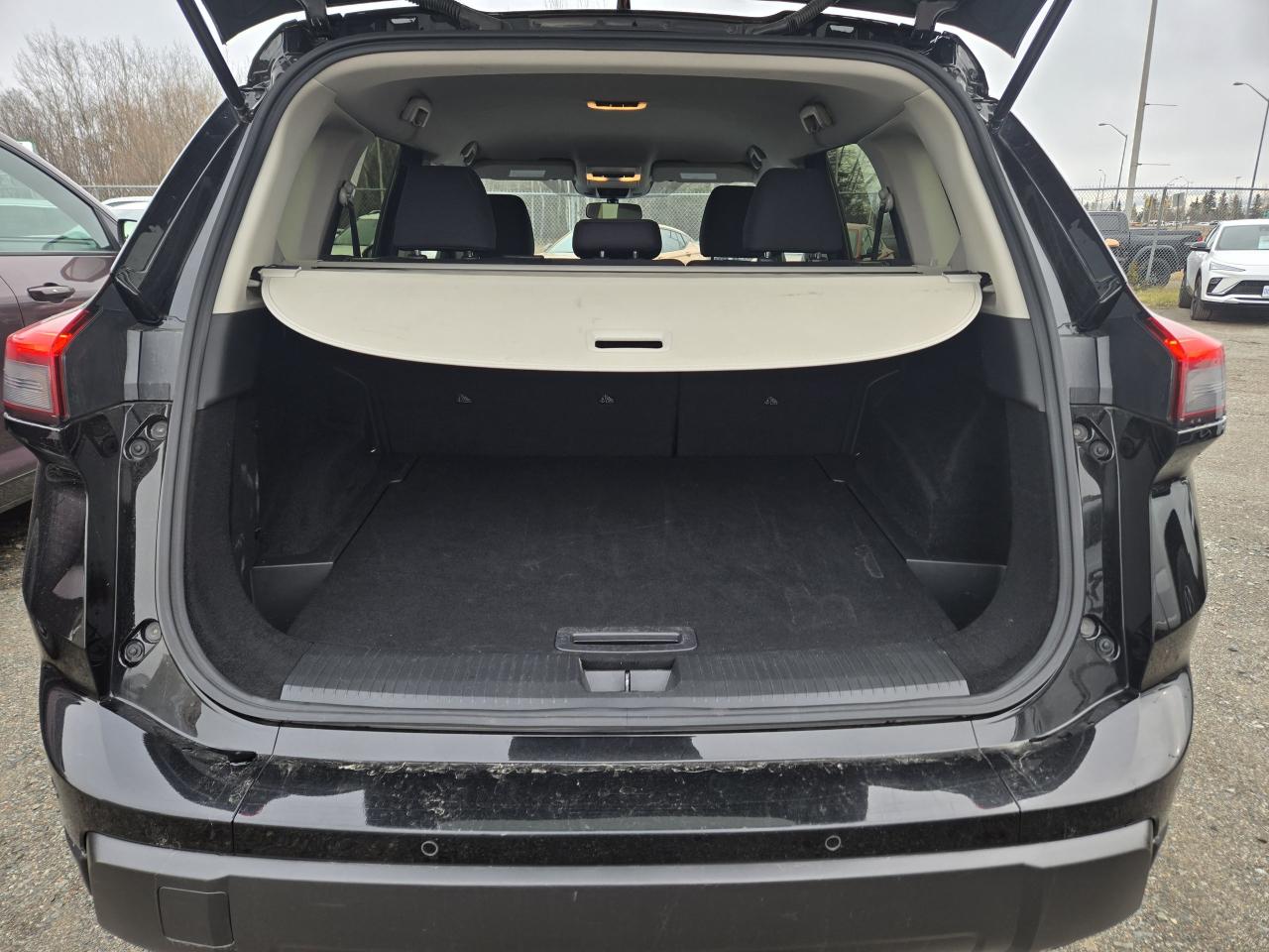 2024 Nissan Rogue S Photo