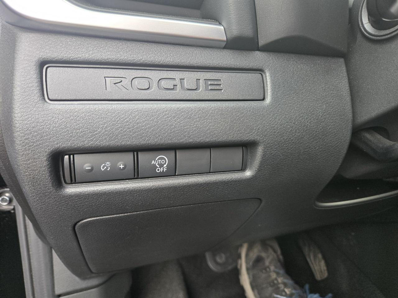 2024 Nissan Rogue S Photo