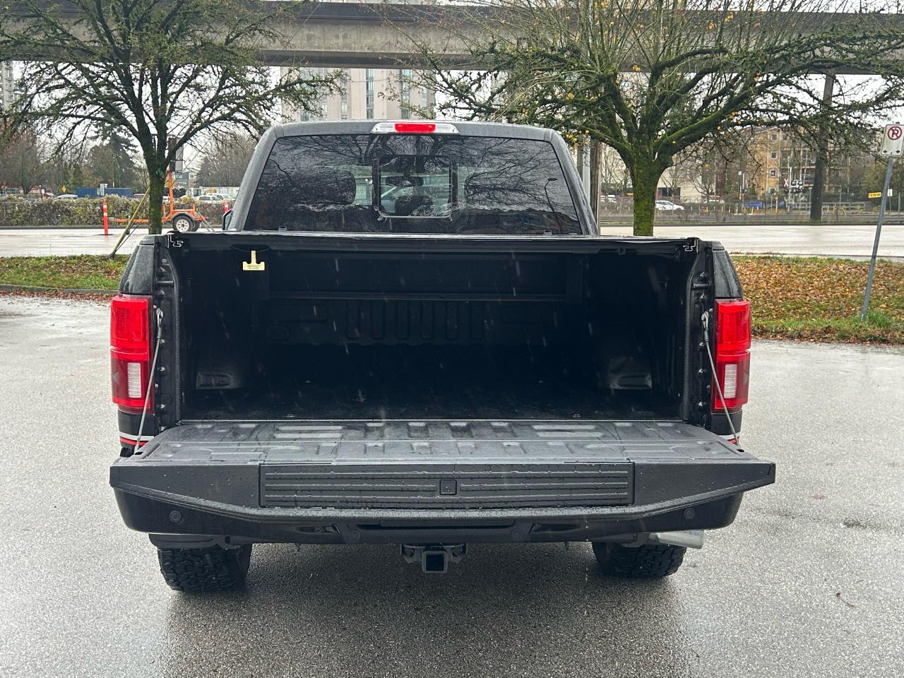 2018 Ford F-150 Lariat - Photo #8