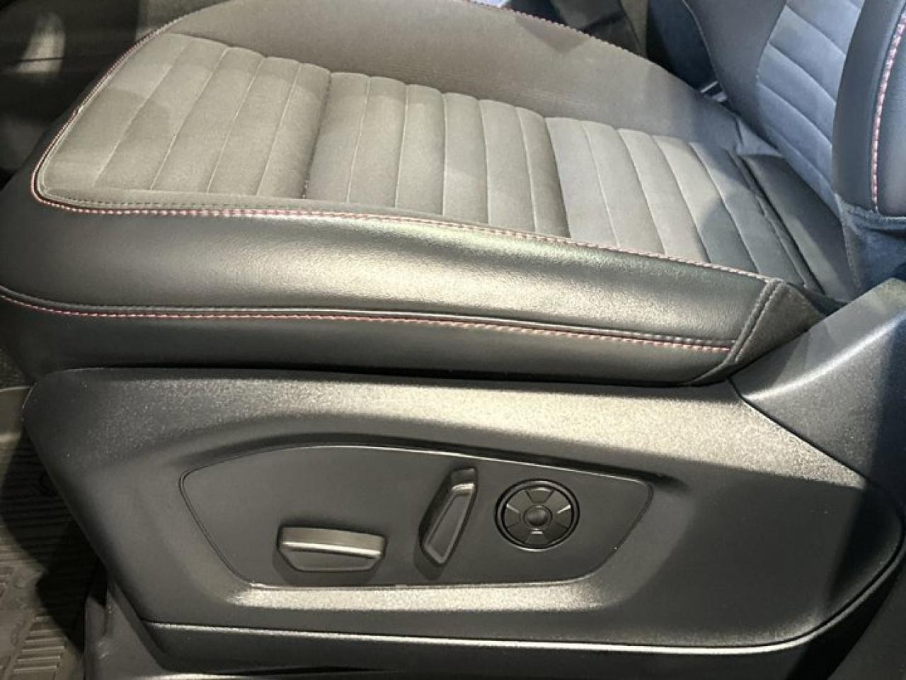 2025 Ford Explorer ST-Line Street Pack | Premium Package | Photo