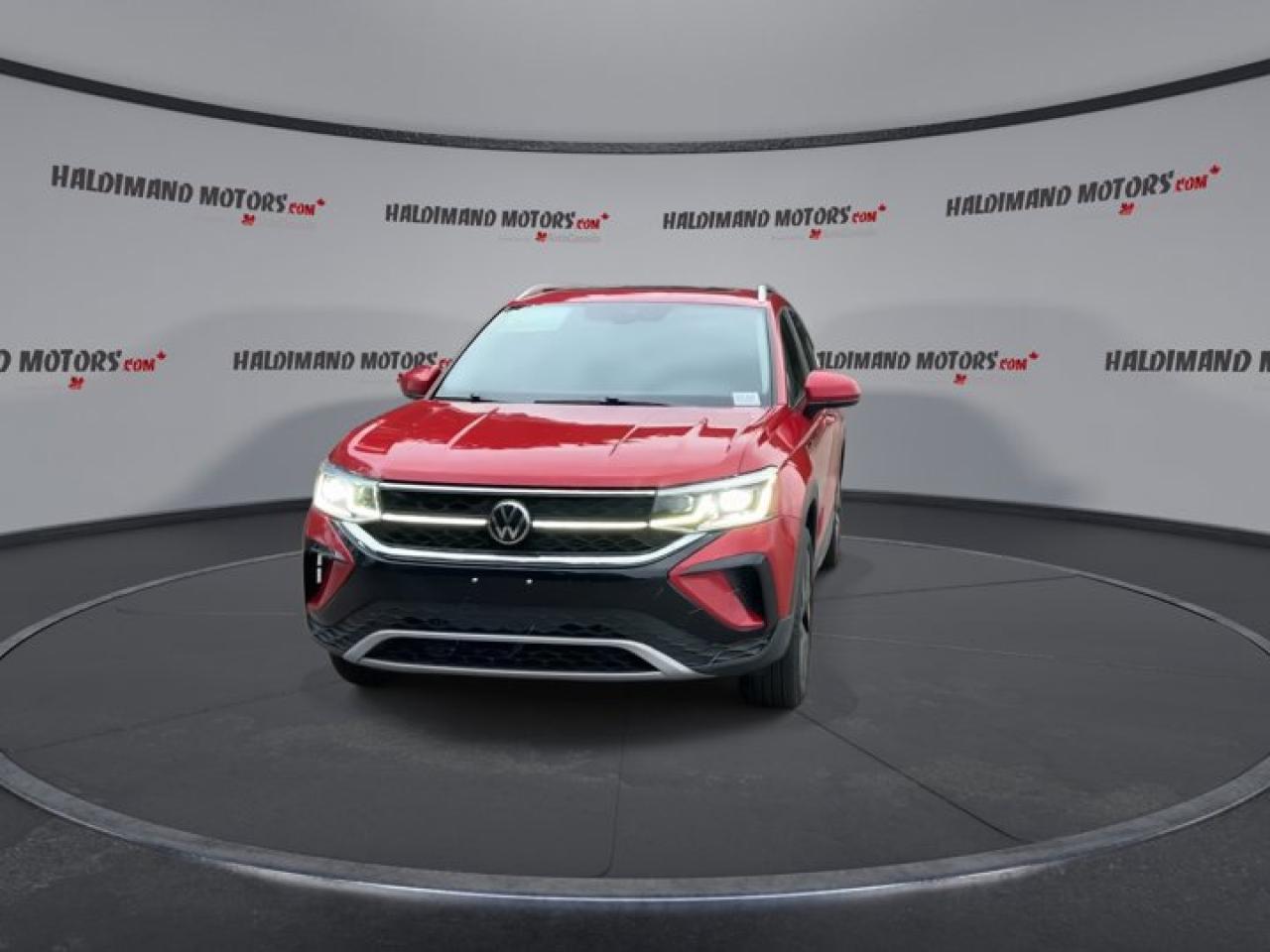 2024 Volkswagen Taos Highline 4MOTION Photo2