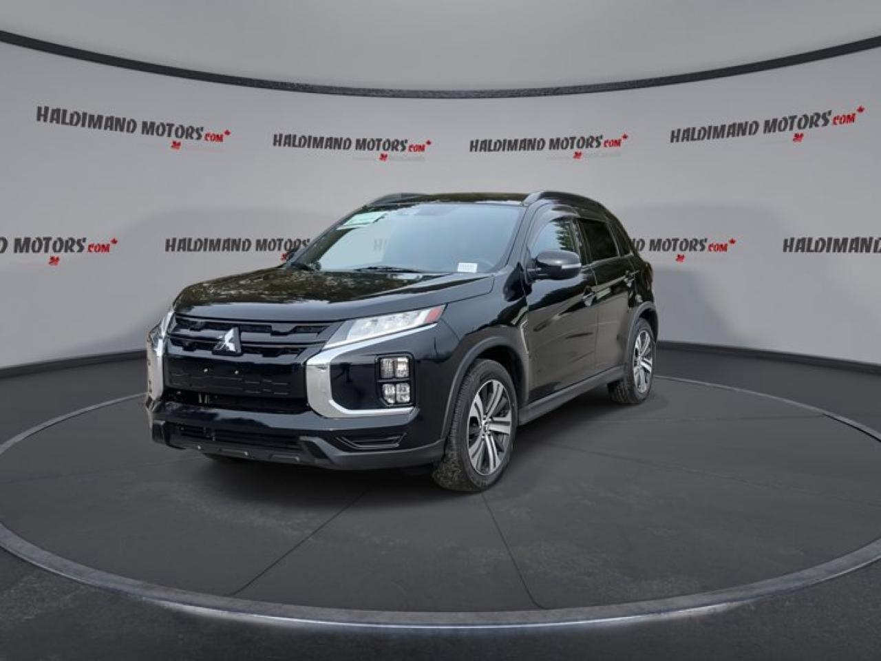 2021 Mitsubishi RVR SEL AWC | Panoramic Roof | Leather Seats | Heated Seats Photo