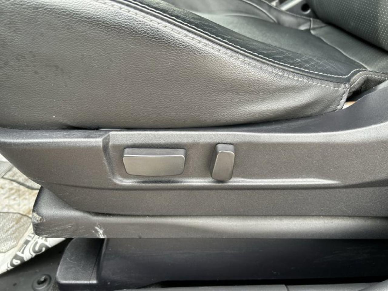 2021 Mitsubishi RVR SEL AWC | Panoramic Roof | Leather Seats | Heated Seats Photo