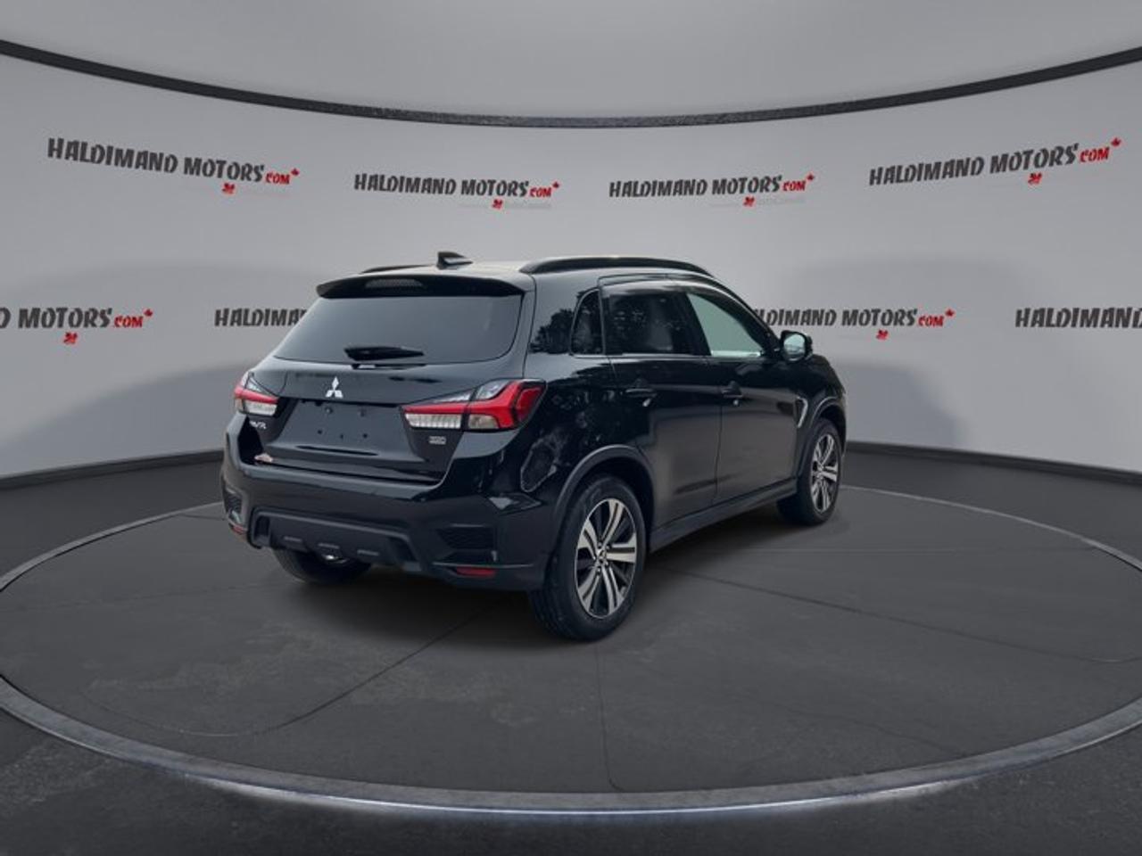 2021 Mitsubishi RVR SEL AWC | Leather Seats | Heated Seats | No accidents Photo