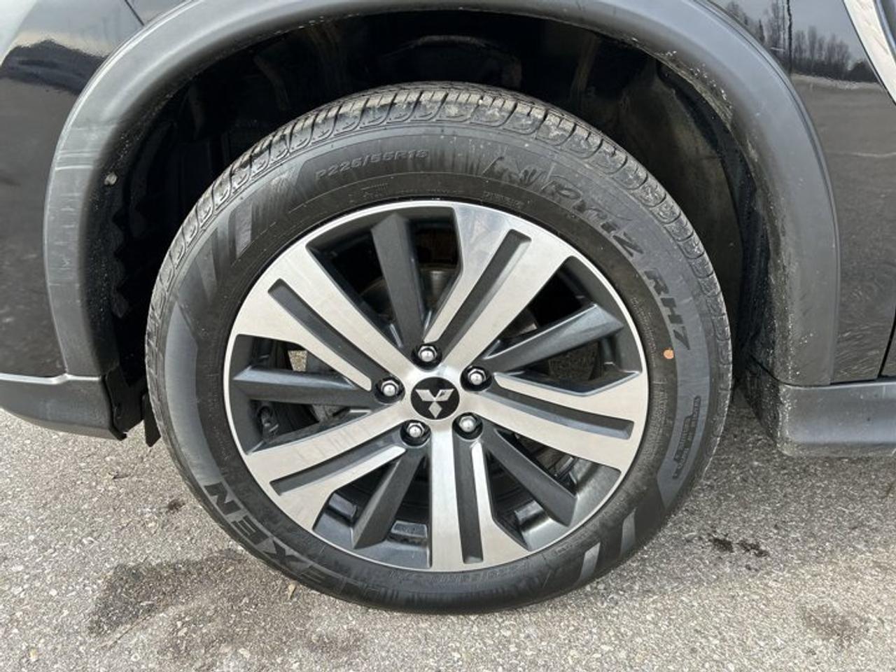 2021 Mitsubishi RVR SEL AWC | Leather Seats | Heated Seats | No accidents Photo