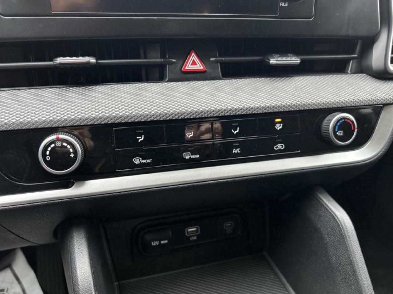 2023 Kia Sportage LX Photo