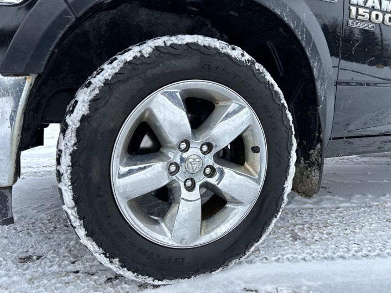 2019 RAM 1500 Classic SXT Crew Cab 5'7 Box 4x4 Photo