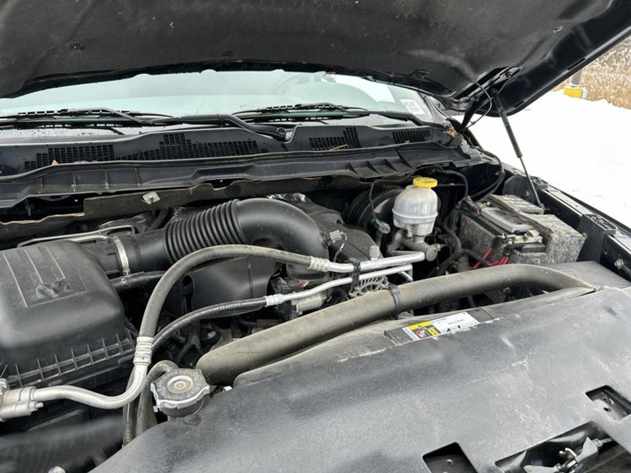 2019 RAM 1500 Classic SXT Crew Cab 5'7 Box 4x4 Photo