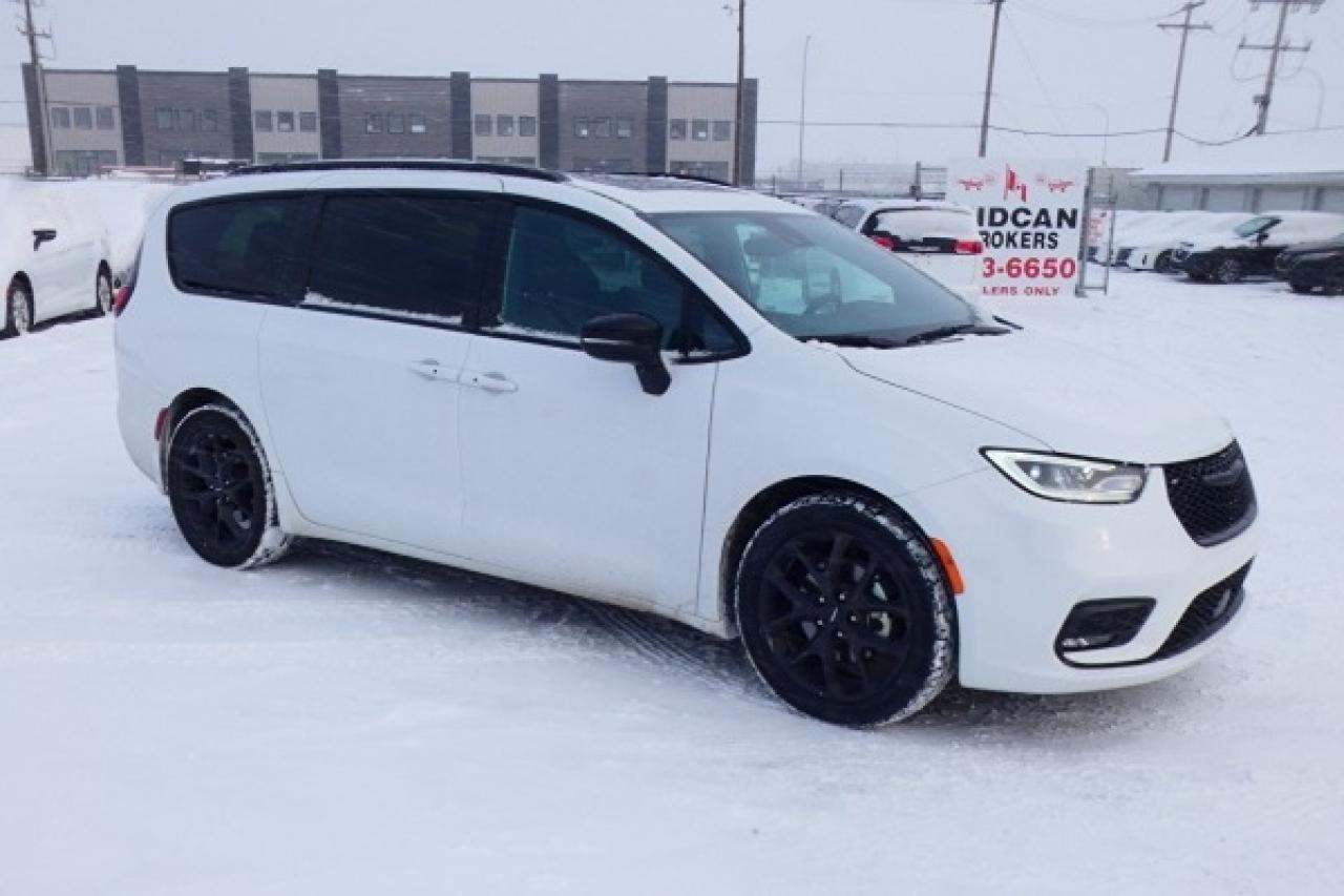 2024 Chrysler Pacifica Touring-L FWD w/Htd Leather, pano S/R, BUC - Photo #4