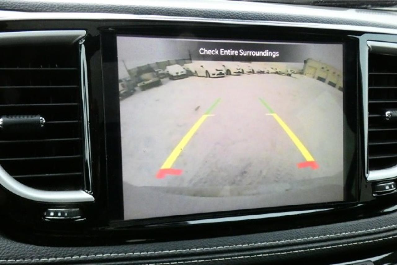 2024 Chrysler Pacifica Touring-L FWD w/Htd Leather, pano S/R, BUC - Photo #14