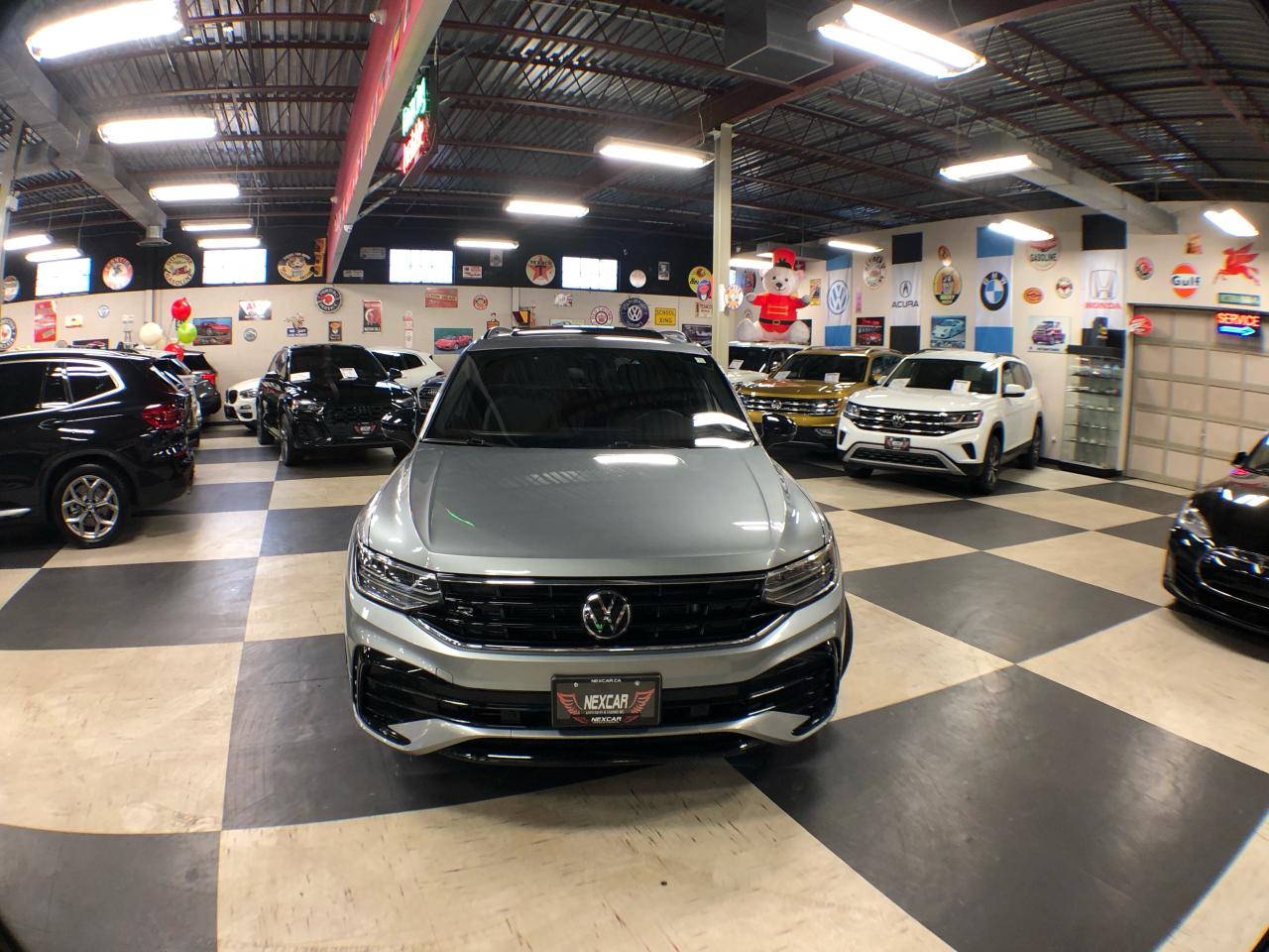 2023 Volkswagen Tiguan COMFORTLINE R-LINE B/EDITION AWD LEATHER PAN/ROOF Photo