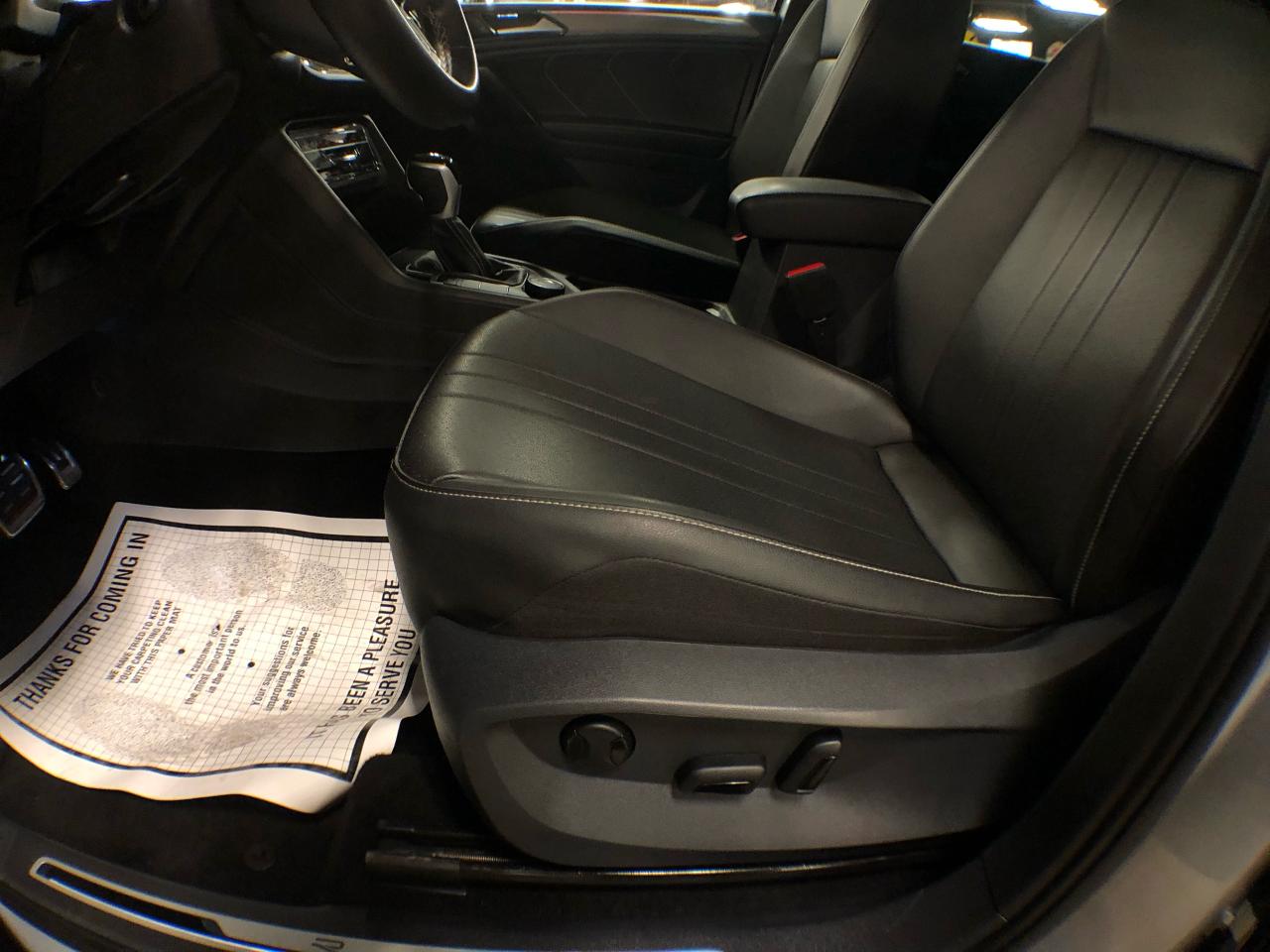 2023 Volkswagen Tiguan COMFORTLINE R-LINE B/EDITION AWD LEATHER PAN/ROOF Photo