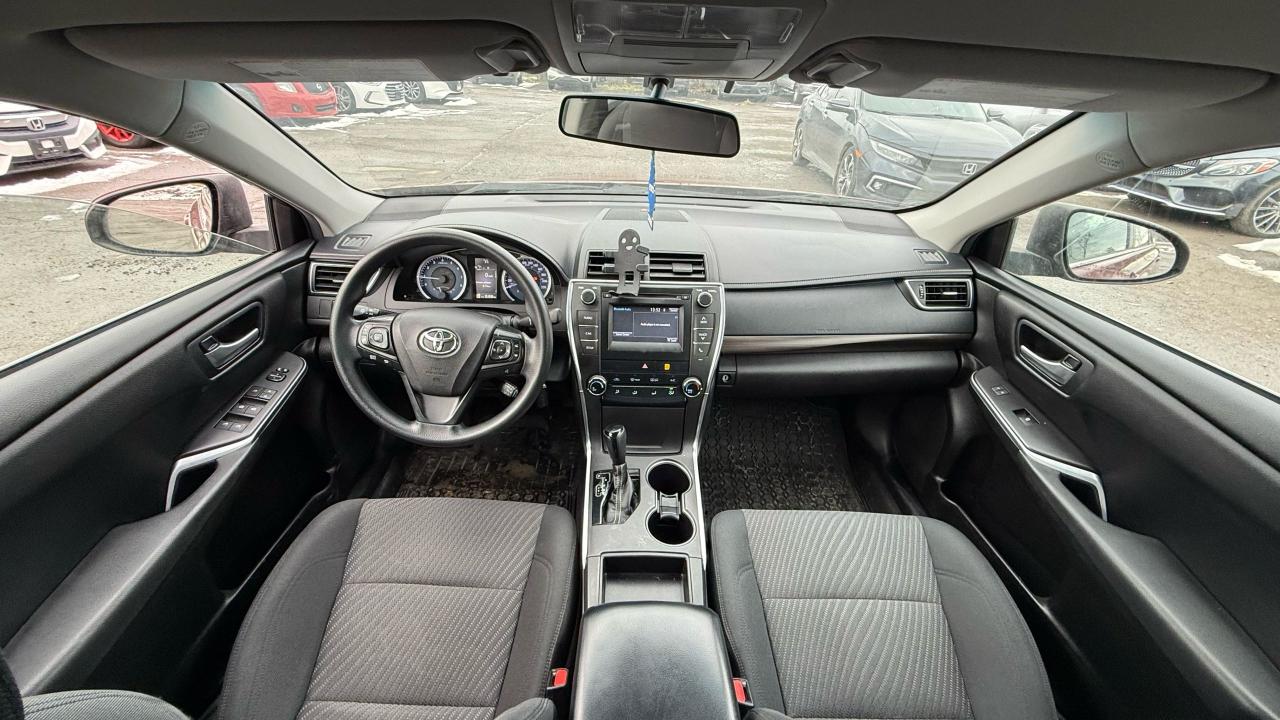 2017 Toyota Camry LE Photo