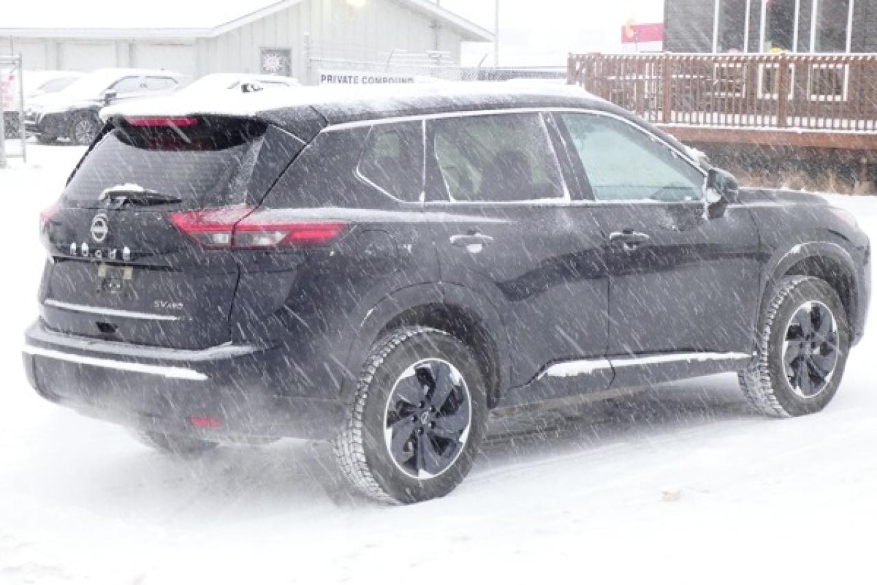 2024 Nissan Rogue SV AWD w/Moonroof, Htd cloth, BUC - Photo #6