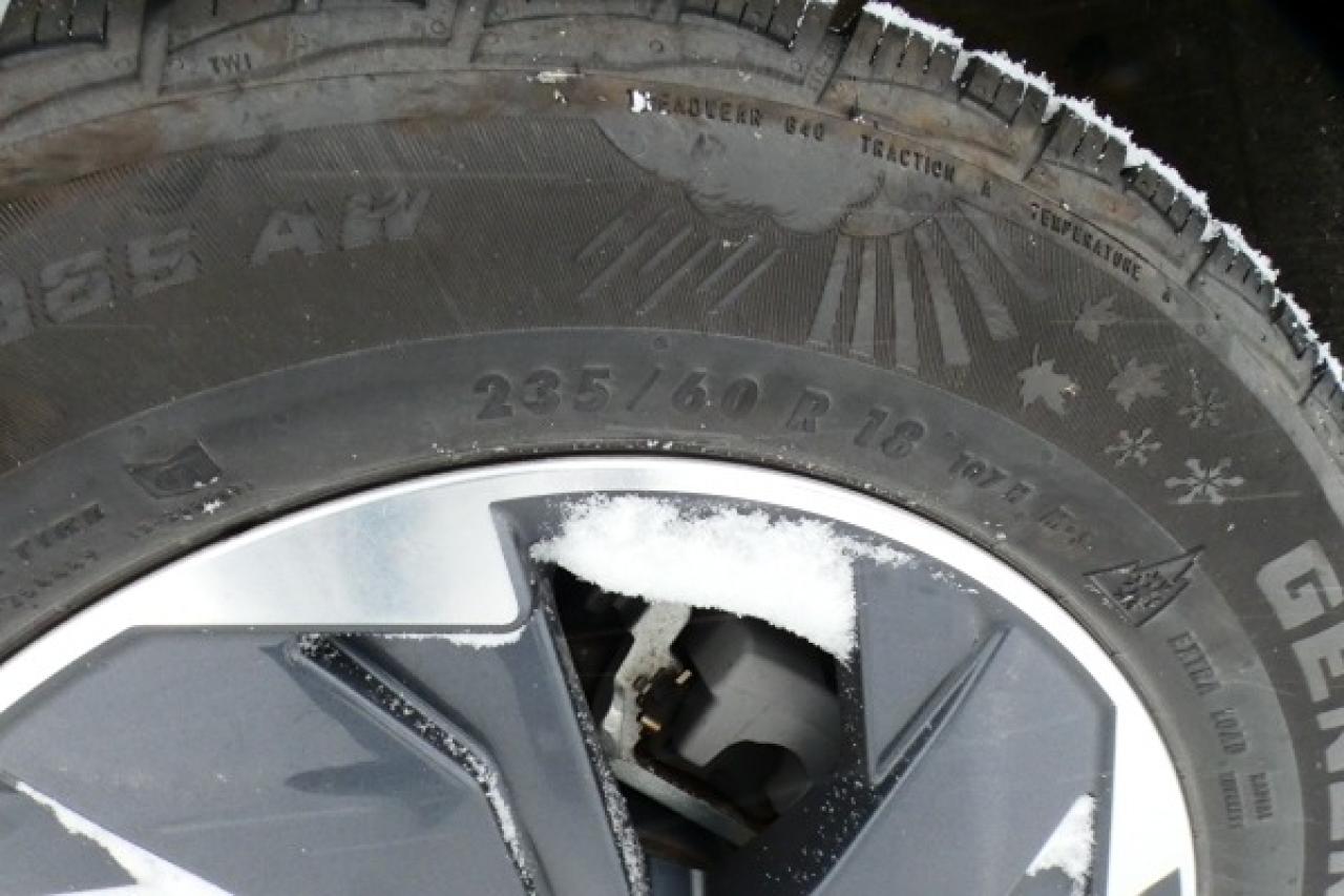 2024 Nissan Rogue SV AWD w/Moonroof, Htd cloth, BUC - Photo #18