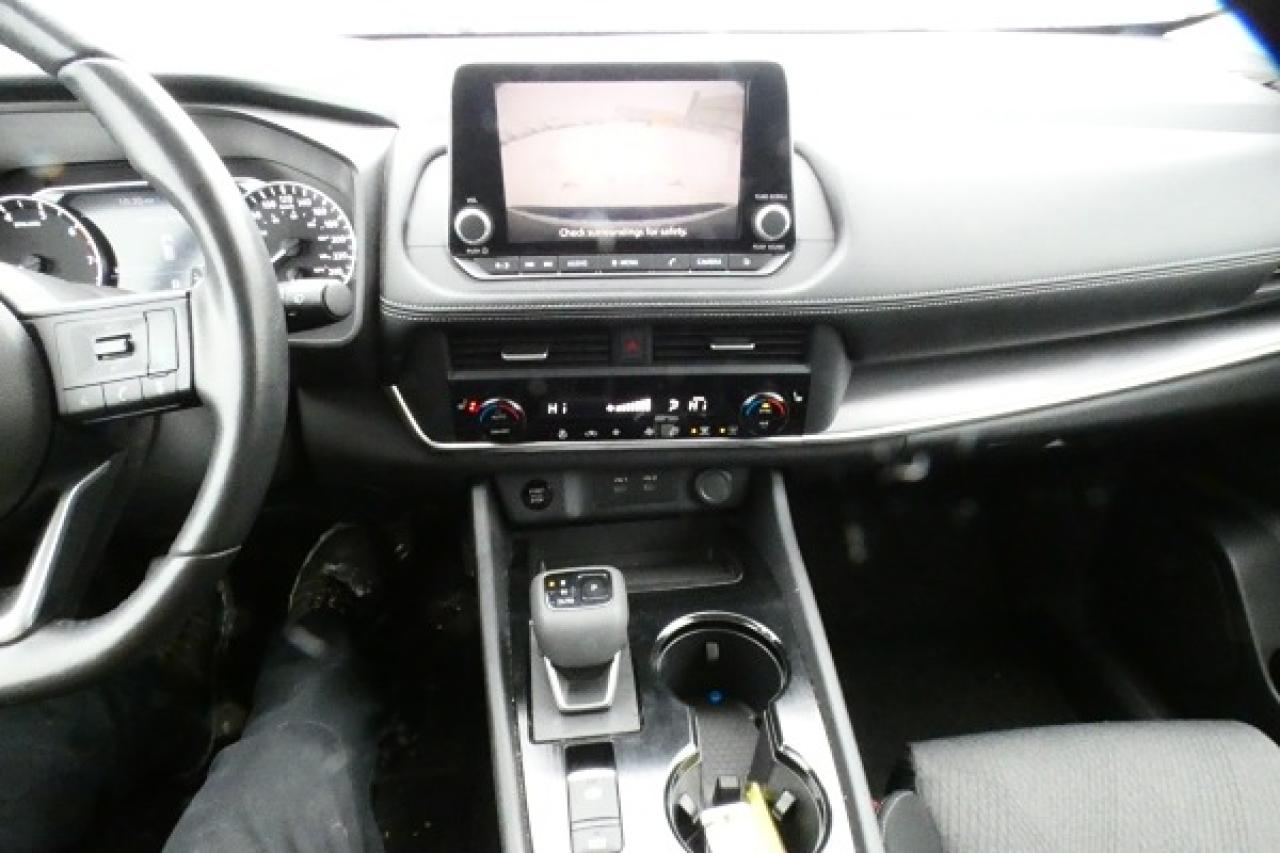 2024 Nissan Rogue SV AWD w/Moonroof, Htd cloth, BUC - Photo #15