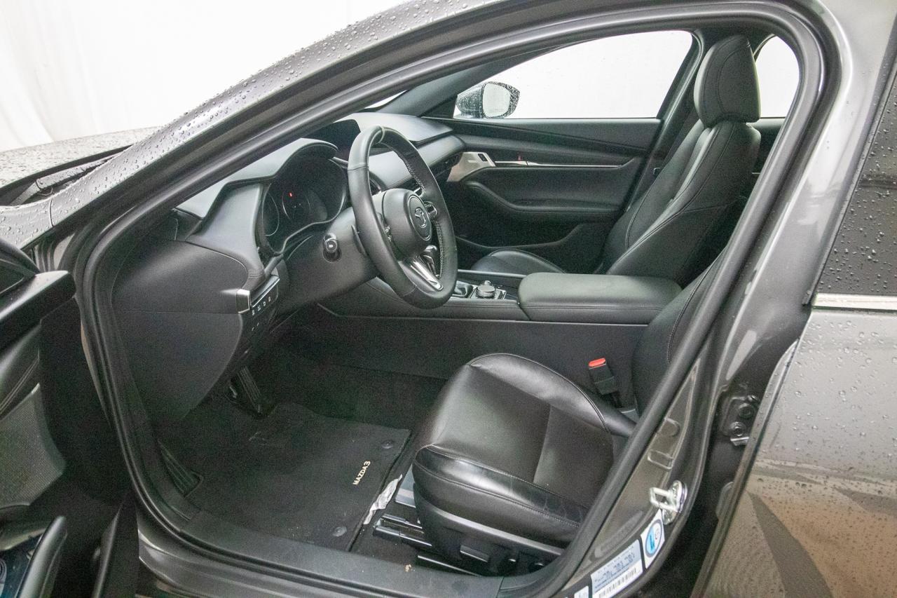 2021 Mazda MAZDA3 GT Auto i-ACTIV AWD Photo5