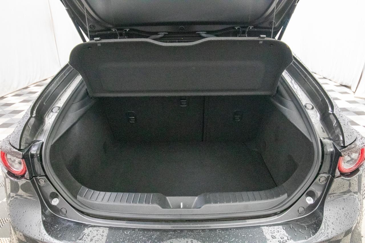 2021 Mazda MAZDA3 GT Auto i-ACTIV AWD Photo5