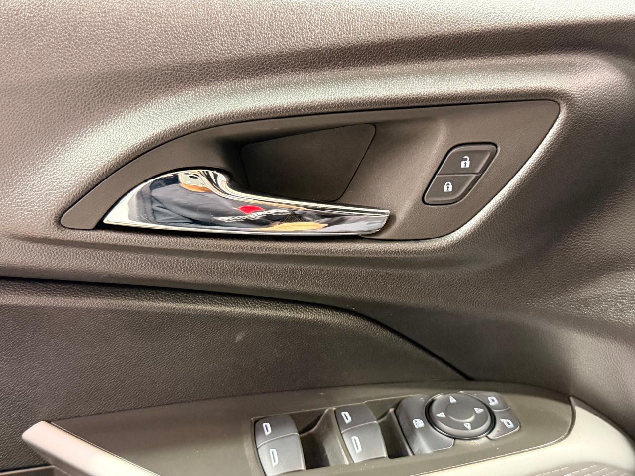 2024 Chevrolet Trax 1RS+ONE OWNER+CLEAN CARFAX Photo