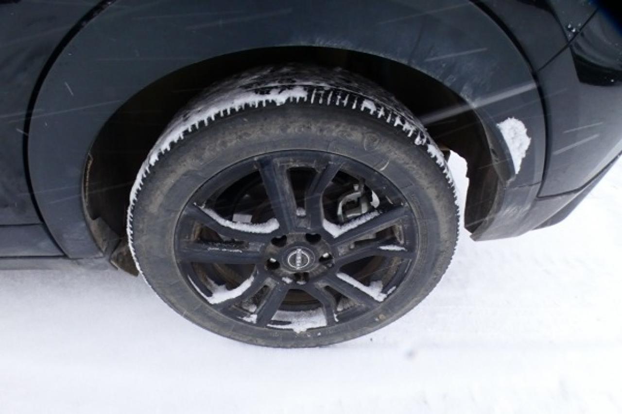 2024 Nissan Kicks SR FWD w/Htd Leather, BUC - Photo #17