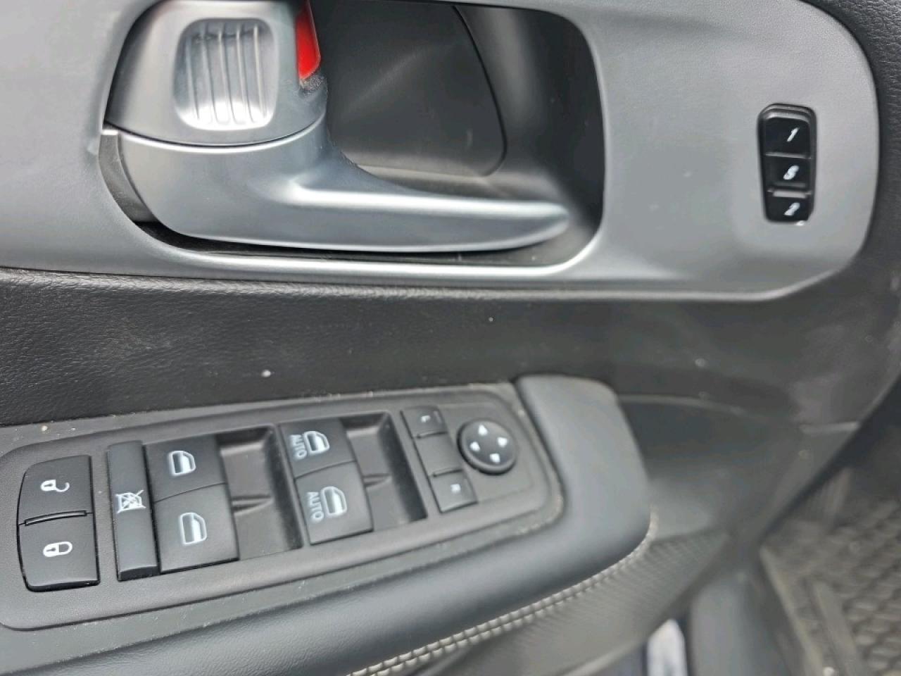 2024 Chrysler Pacifica Touring-L TOURING-L AWD Photo