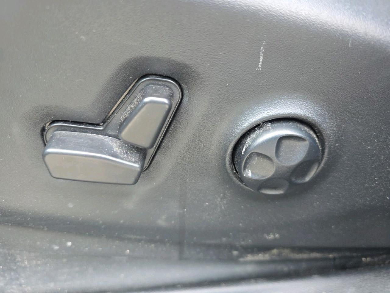 2024 Chrysler Pacifica Touring-L TOURING-L AWD Photo