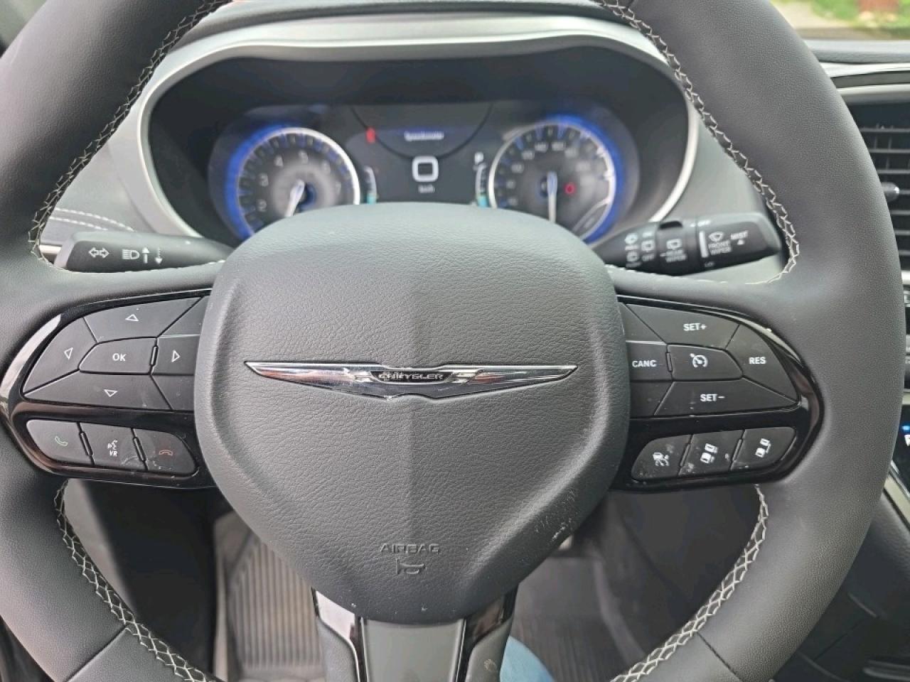 2024 Chrysler Pacifica Touring-L TOURING-L AWD Photo