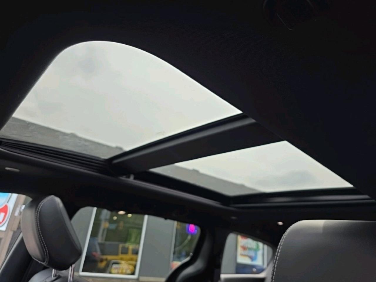 2024 Chrysler Pacifica Touring-L TOURING-L AWD Photo