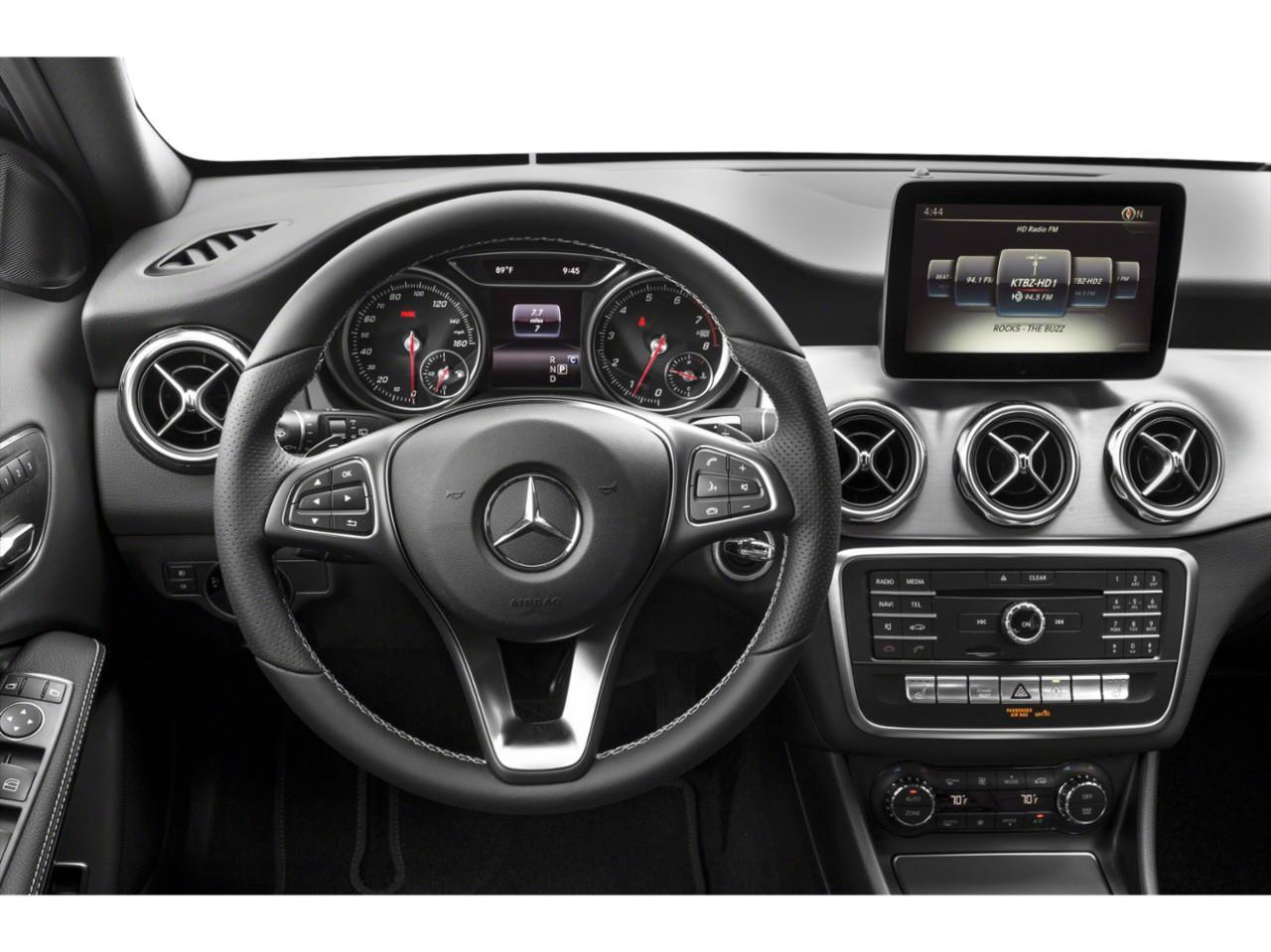 2020 Mercedes-Benz GLA 250  Photo3