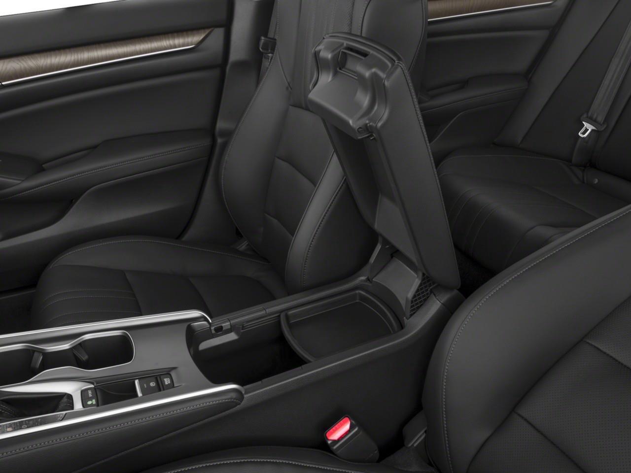 2018 Honda Accord Touring 2.0T Photo